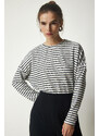 Happiness İstanbul Women's White Striped Knitted Blouse