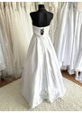 bílé saténové svatební šaty Bianca