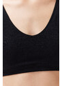 Trendyol Black Seamless/Seamless Support/Shaping Knitted Sports Bra