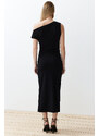 Trendyol Black Fitted Body-Fitted Boat Neck Zero Sleeve Flexible Knitted Knitted Midi Dress