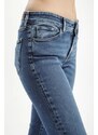 Dámské jeans CROSS P489 224 ANYA 224 DARK MID BLUE