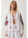 Happiness İstanbul Women's White Embroidered Buttoned Linen Blouse