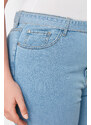 Trendyol Curve Light Blue Belted Stretchy Skinny Denim Shorts