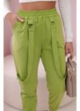 MladaModa Stylové kalhoty s ozdobnými popruhy model 6758 barva kiwi