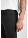 DEFACTO Pedro Slim Fit Normal Waist Narrow Leg Jeans