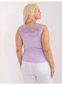 Fashionhunters Lilac dámská halenka plus size s krajkou