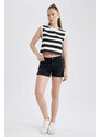 DEFACTO Fitted Patterned Cotton Crop Top