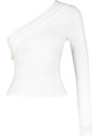 Trendyol White Asymmetric Sleeve Fitted Stretch Knitted Blouse