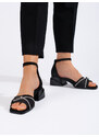 Módní černé sandály dámské na širokém podpatku