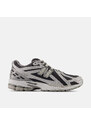 Unisex stříbrno-černé volnočasové tenisky New Balance U1906R